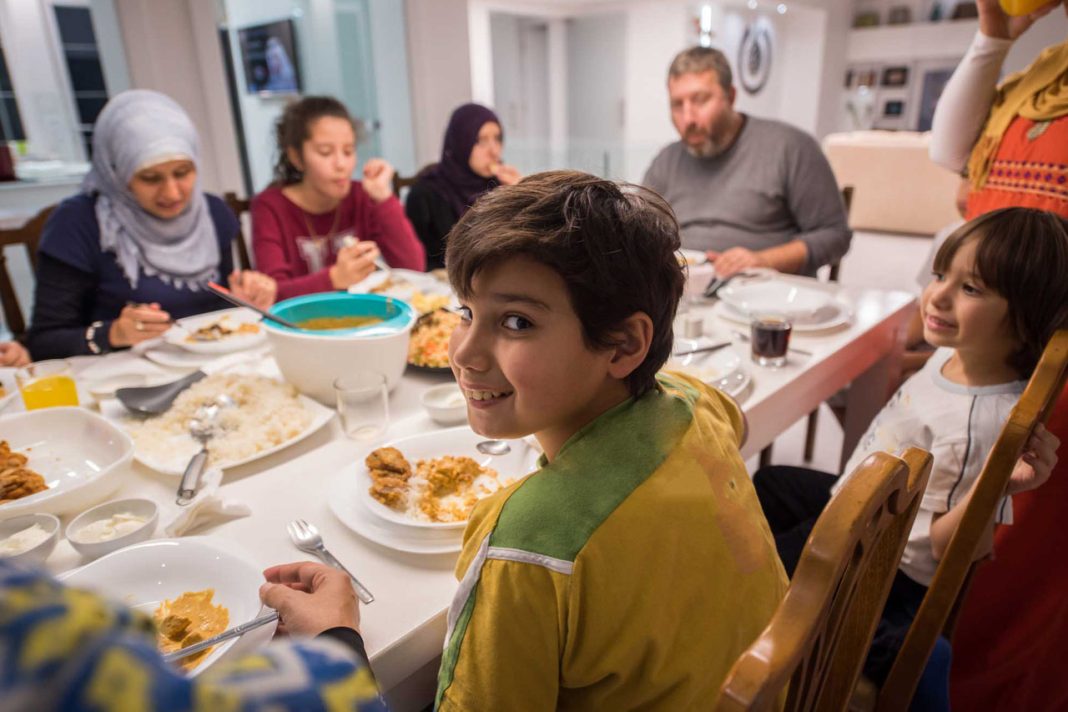 Fasting and Kids: What UAE Parents Need to Know This Ramadan