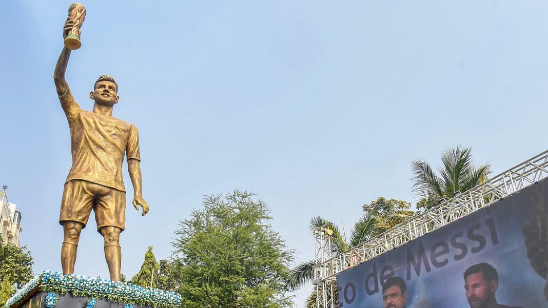 Giant Messi Statue in India to Be Removed Over Safety Concerns