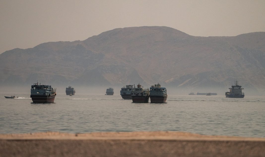 Hormuz Shipping Slows After Vessel Strike as Iran and Oman Begin Talks on Straits Future